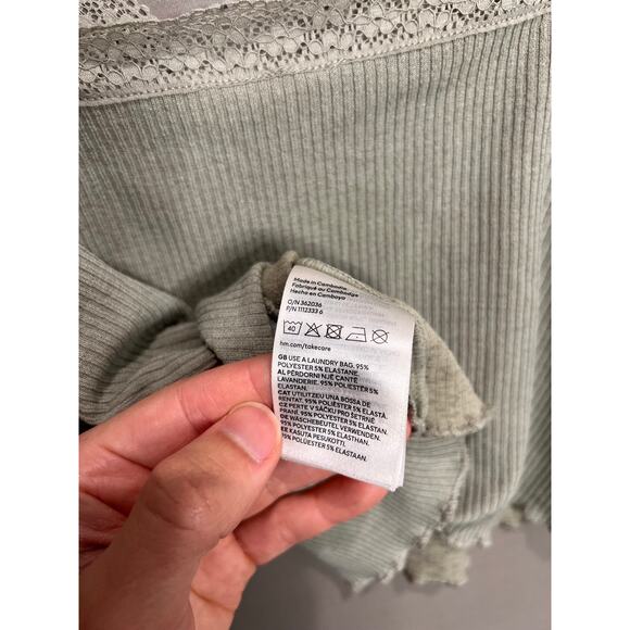 H&M Divided Womens Green Tank Top Size M Lace Crop Casual Minimalist Cami - Picture 5 of 7